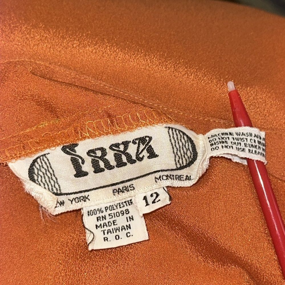 Vintage 70s/80s Irka Rust Orange Polyester Button-Up Short Sleeve Shirt - Picture 8 of 8